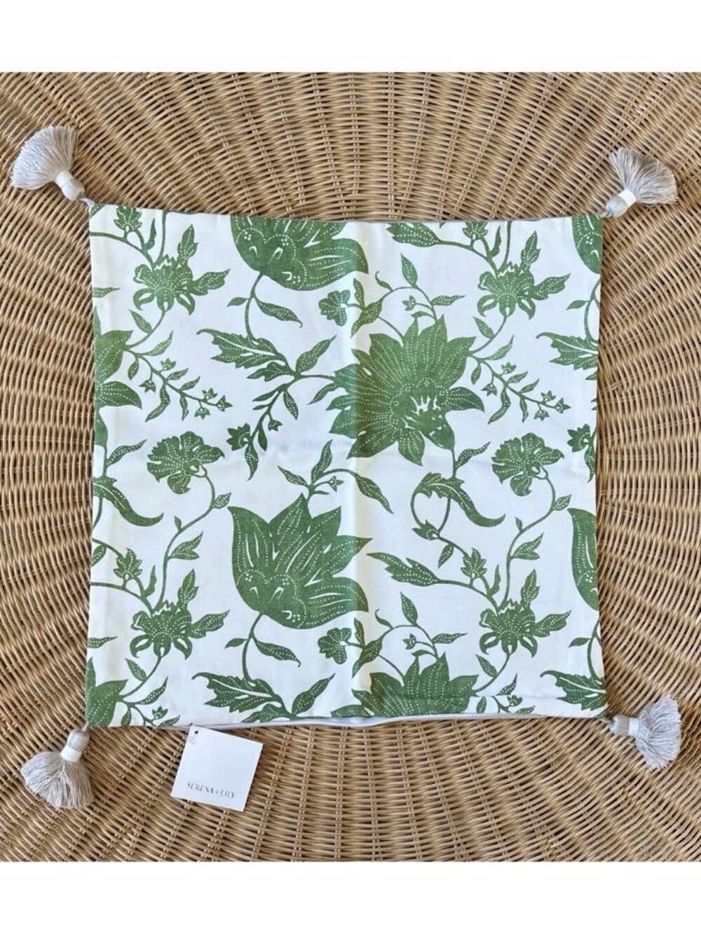 NEW Serena & Lily Deauville Outdoor Pillow Cover (20” SQ)-Moss Green